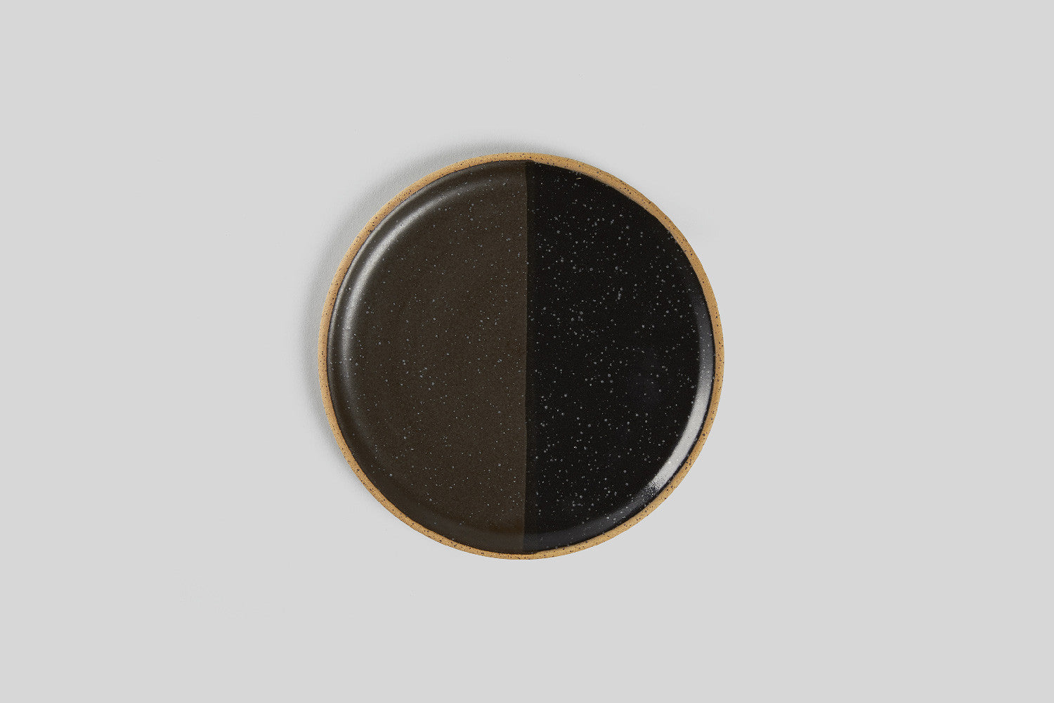 Norden 8" Salad Plate (Black Speckle)