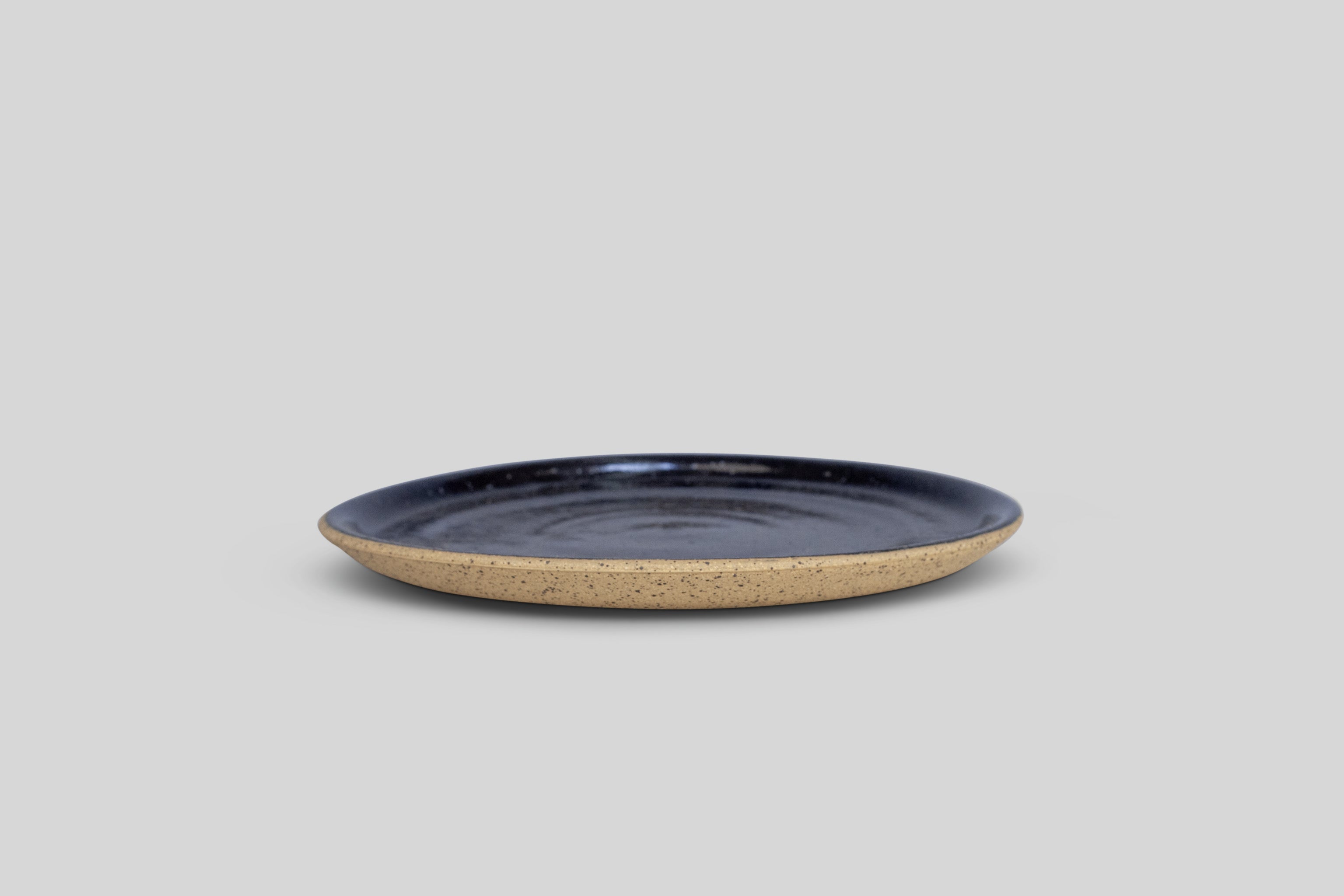 Norden 8" Salad Plate (Black Solid)