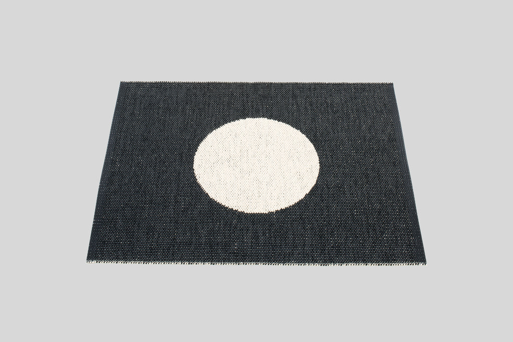 Pappelina Vera Rug (Black)