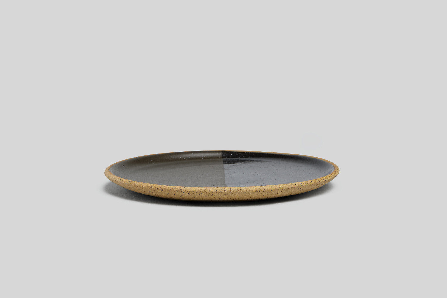 Norden 8" Salad Plate (Black Speckle)